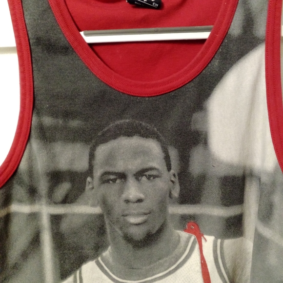 ⭐GUC MICHAEL JORDAN GRAPHIC TANK TOP MEN'S SHIRT SIZE SMALL AIR JORDAN NIKE - Picture 6 of 6